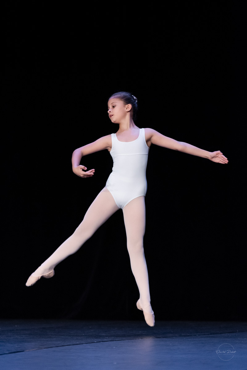 Danseuse au 32 ème concours international de danse classique à Grasse en 2019