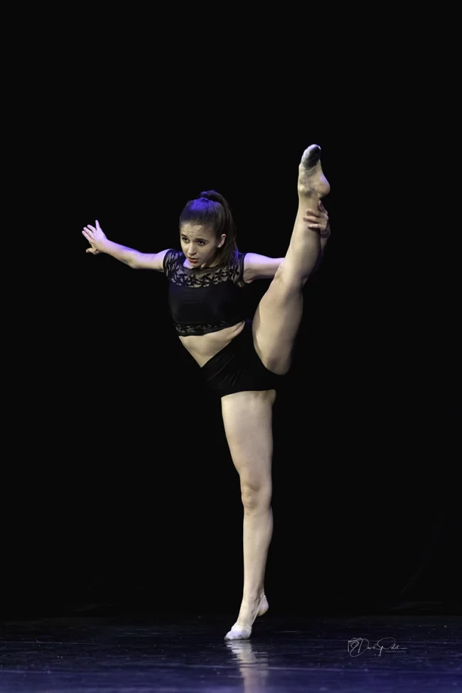 lucille polet brille en modern jazz variation libre concours master danza