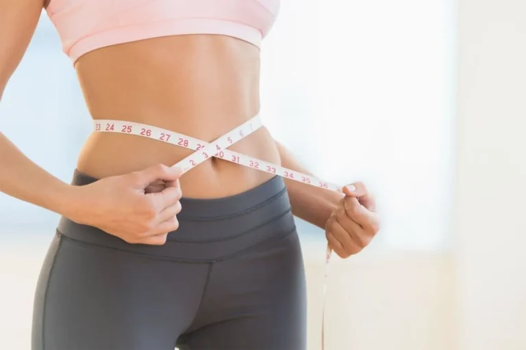 Mètre ruban autour de la taille, comment bien prendre ses mensurations pour des mesures précises