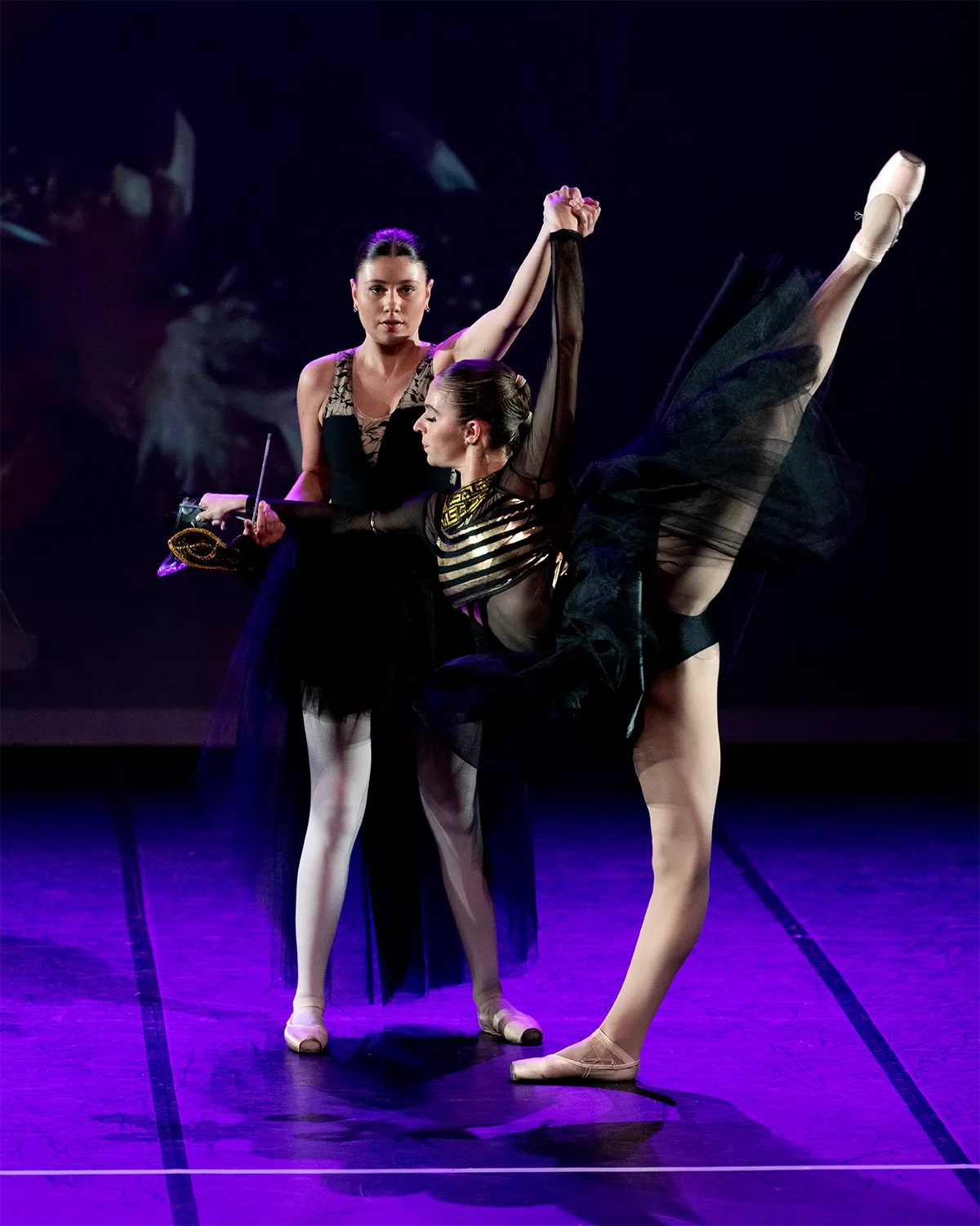 Reportage photo de spectacle de danse sur scène à Villeneuve-Loubet sur la Côte d’Azur
